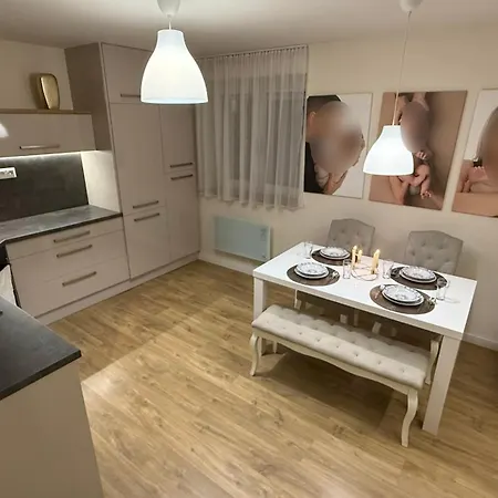 Stylovy 2 Izbovy L Stura Apartman Zólyom